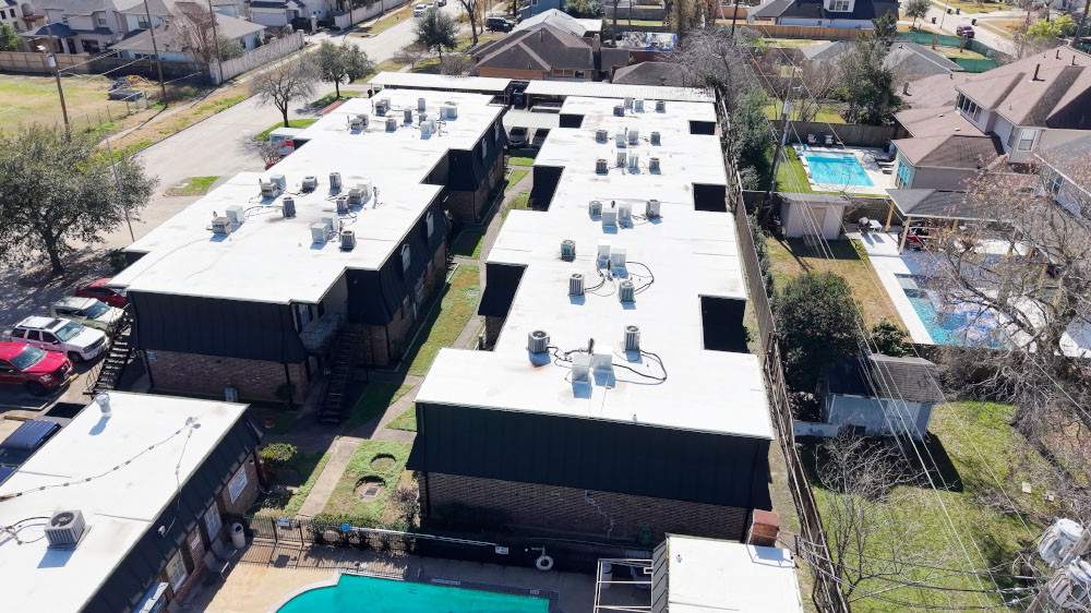Oaks of Moritz Apartment Complex